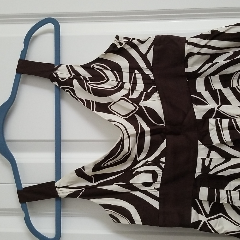 Dress - Picture 3 of 6